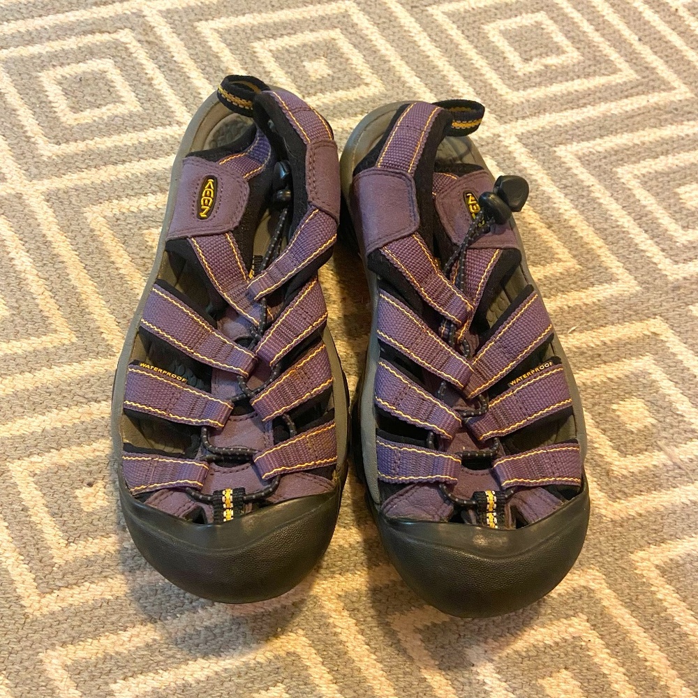 Keen Women's Purple Sandals Size 7 Waterproof